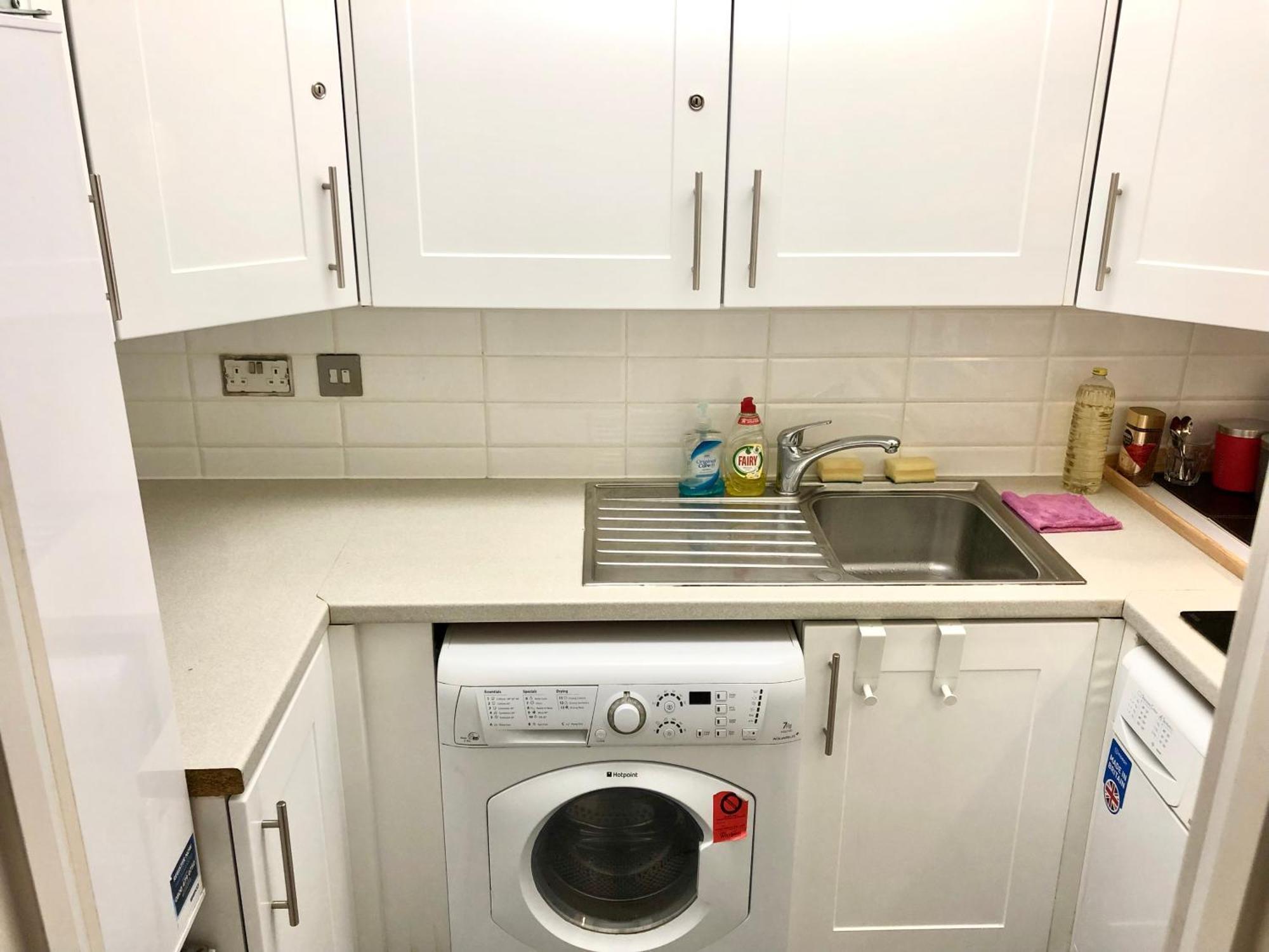Euston Private Bedrooms 161 Flat3 * Londra